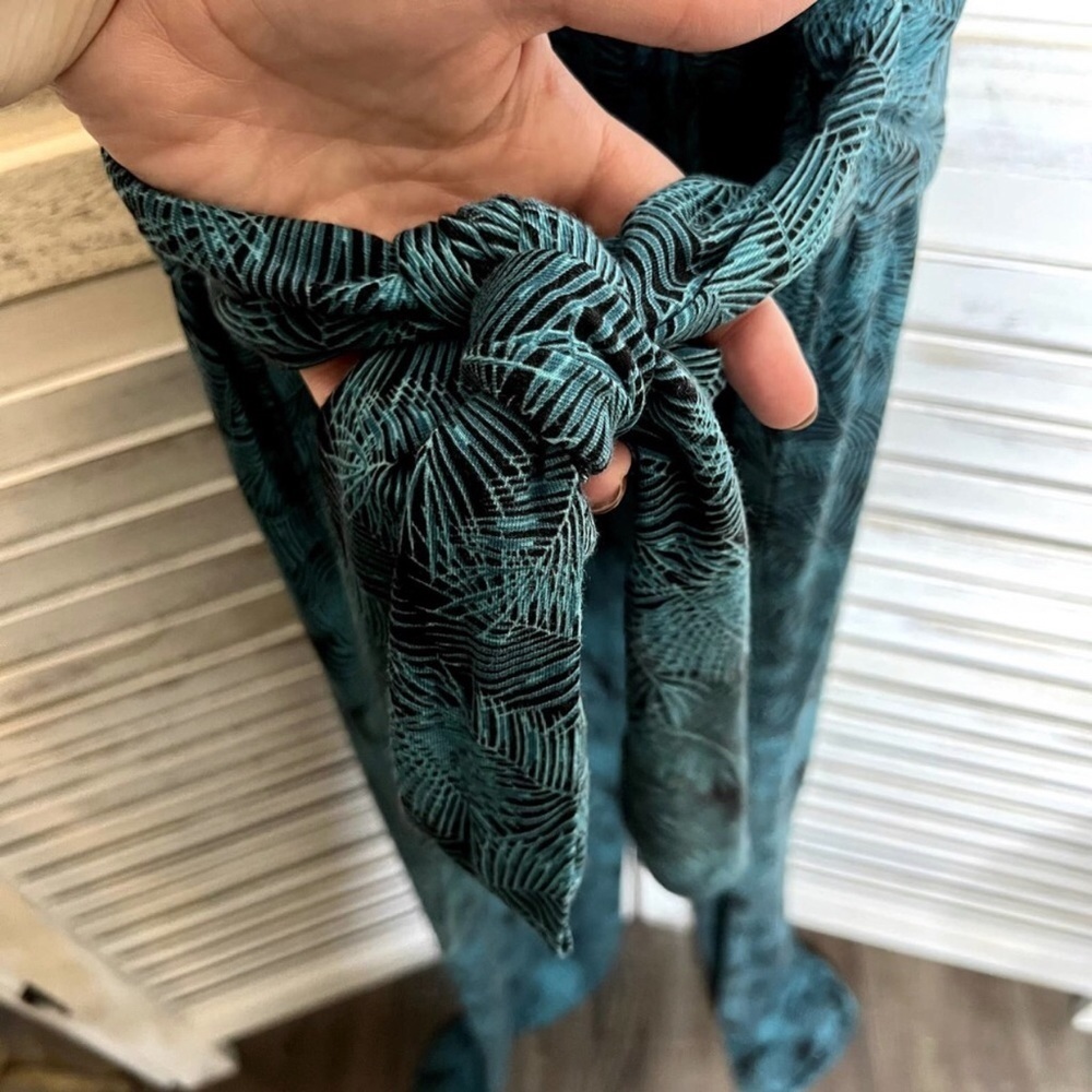 SOFT SURROUNDINGS Sorrento Stretch Jersey Pant Jumpsuit Green Leaves Tropical M - Picture 7 of 8